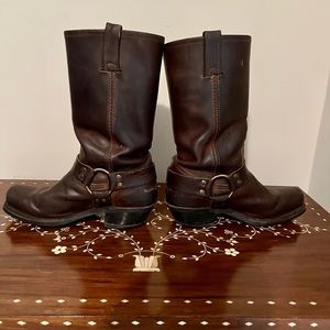 Well loved Frye Harness boots!